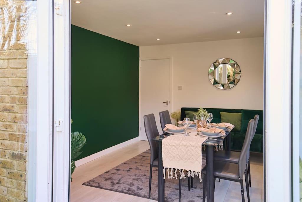 Fabulous 3 Bed Nw London Apartment With Private Garden المظهر الخارجي الصورة