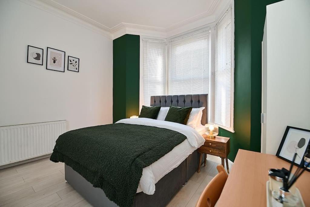 Fabulous 3 Bed Nw London Apartment With Private Garden المظهر الخارجي الصورة